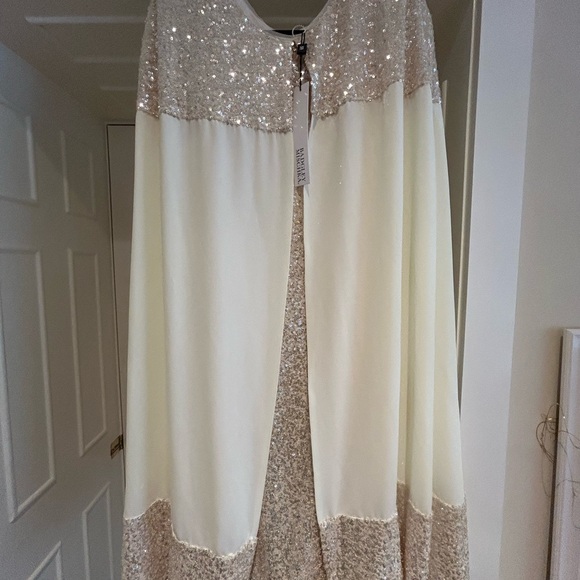 Baggley Mischka SC3829 Ivory Gold Sequined Midi Sheath with Georgette Cape - Picture 3 of 10